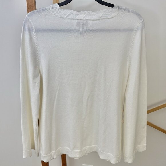 Chico’s Ivory Bell Sleeve Sweater (Sz 1 or US 8) Lightweight Scallop Rib Detail - Picture 4 of 7
